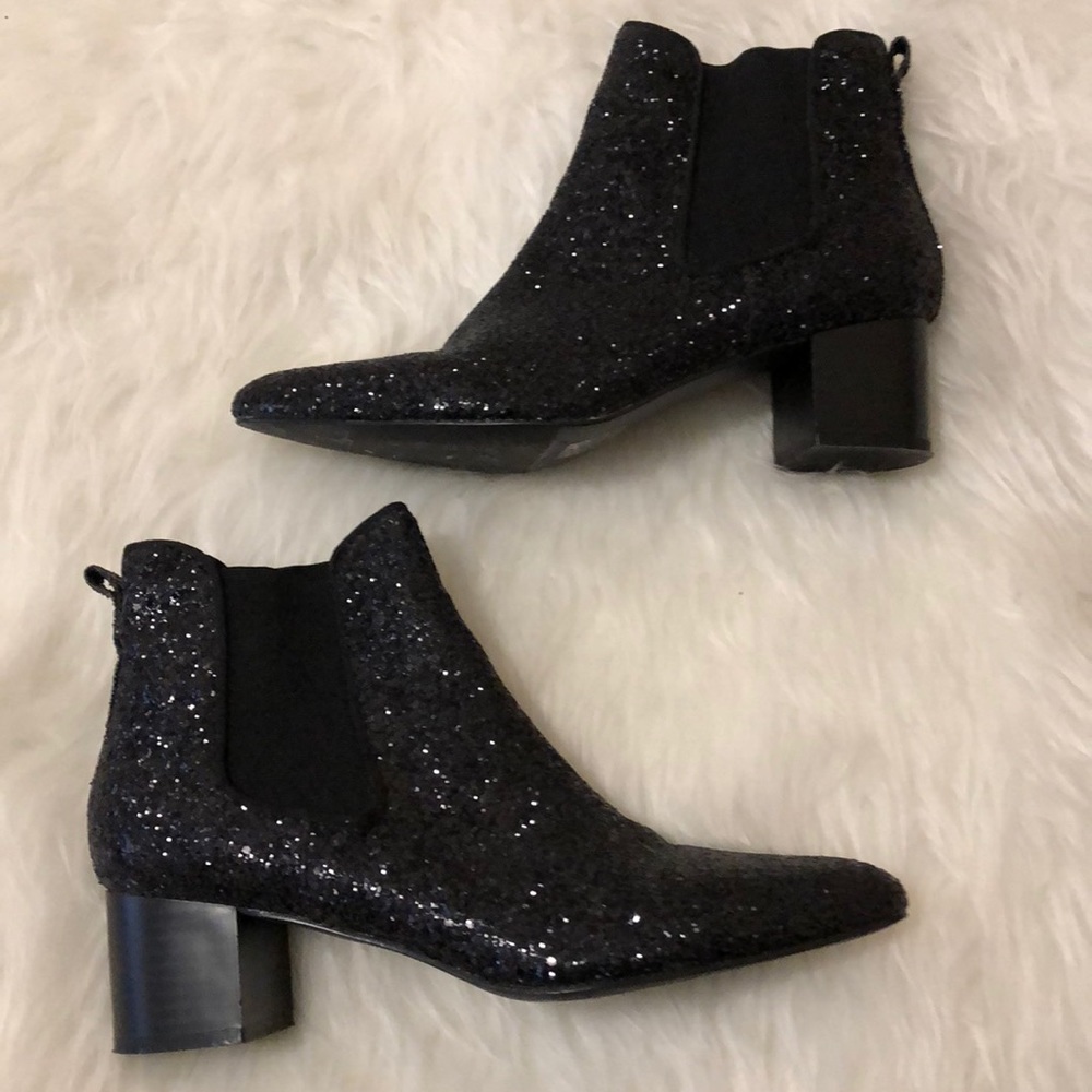 *Price Dropped* Black Sparkly Booties (NWO)